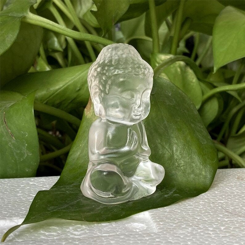 Clear Melting Stone Buddha Carved Quartz Crystal Heal decoration skull Gifts
