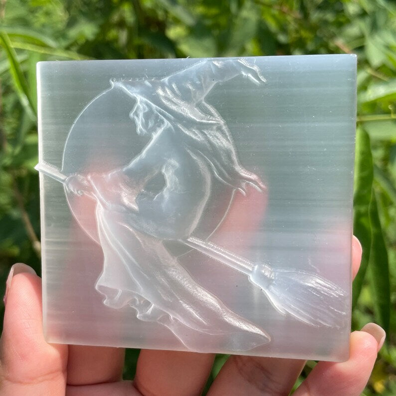 Natural Selenite Wizard,Halloween Wizard,Hand Carved,Halloween Decoration
