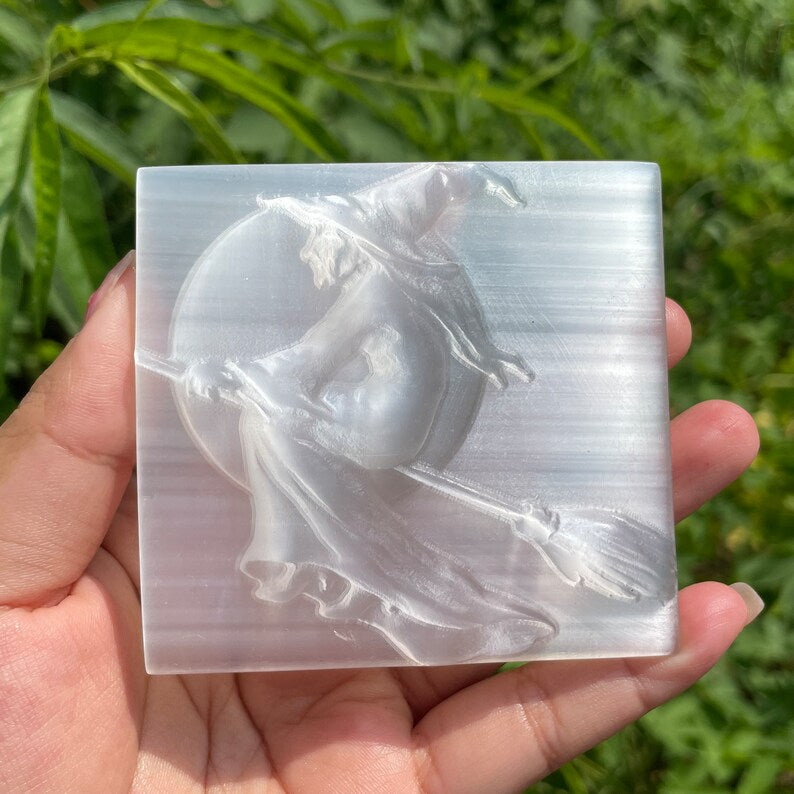 Natural Selenite Wizard,Halloween Wizard,Hand Carved,Halloween Decoration