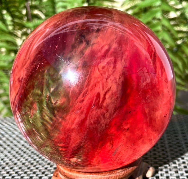 Clear Smelt Red quartz Sphere/Clear Smelt quartz Polished Meditation Stone