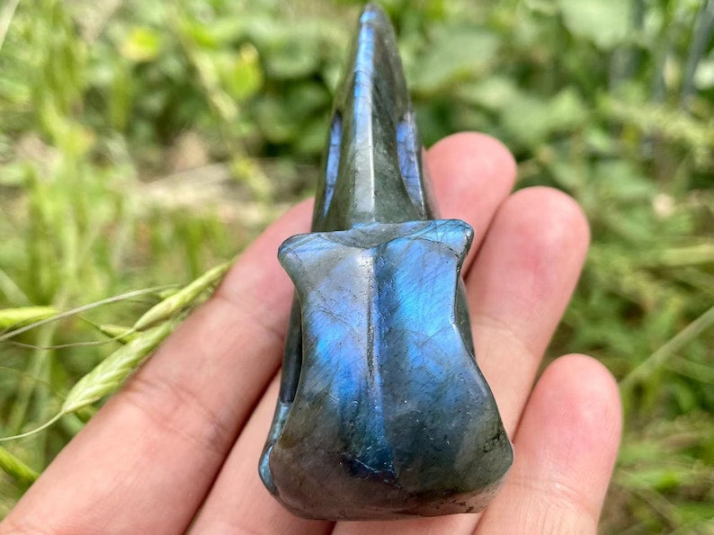 3.6" Natural labradorite crow skull,Home Decoration,Quartz crystal birds