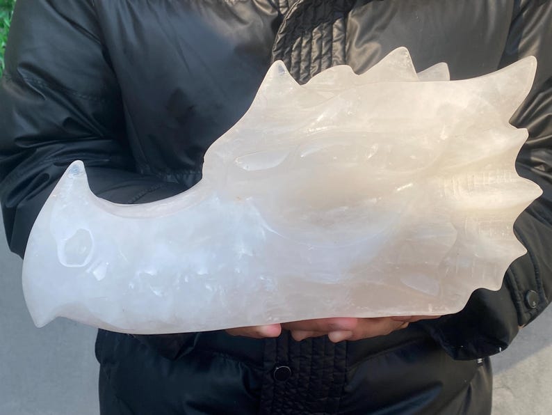 4.5KG+ Natural Clear crystal,hand carved dragon,white quartz dragon,home decoration,crystal gifts