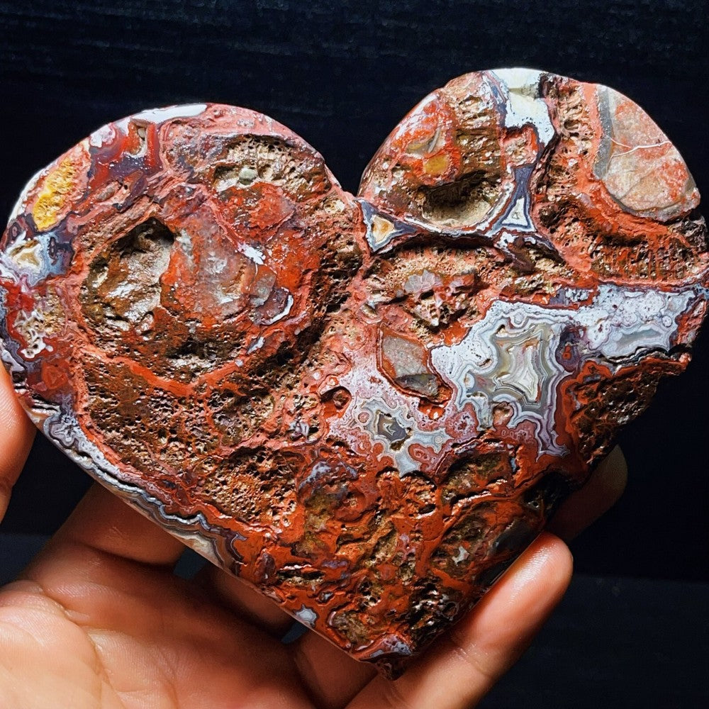 587G Natural Mexican agate heart-shaped Crystal Stone Healing