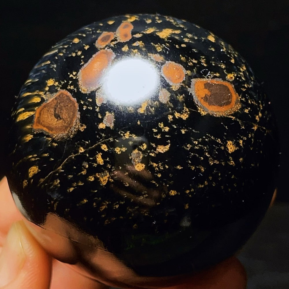 Sphère de cristal de quartz œil de tigre bleu météore naturel de 360 g