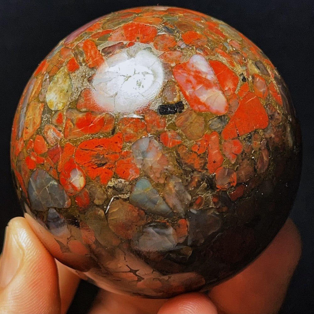 427G Natural Agate Sphere Ball Crystal Stone Madagascar