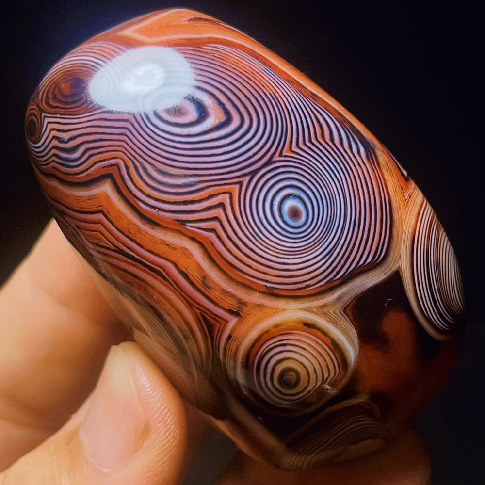 Natural Polished Silk Banded Agate Lace Agate Crystal Madagascar