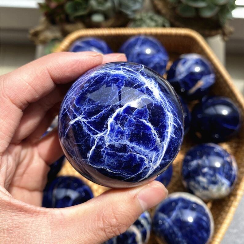 Boule de cristal de quartz sodalite naturelle de 50 mm et plus, pour la guérison