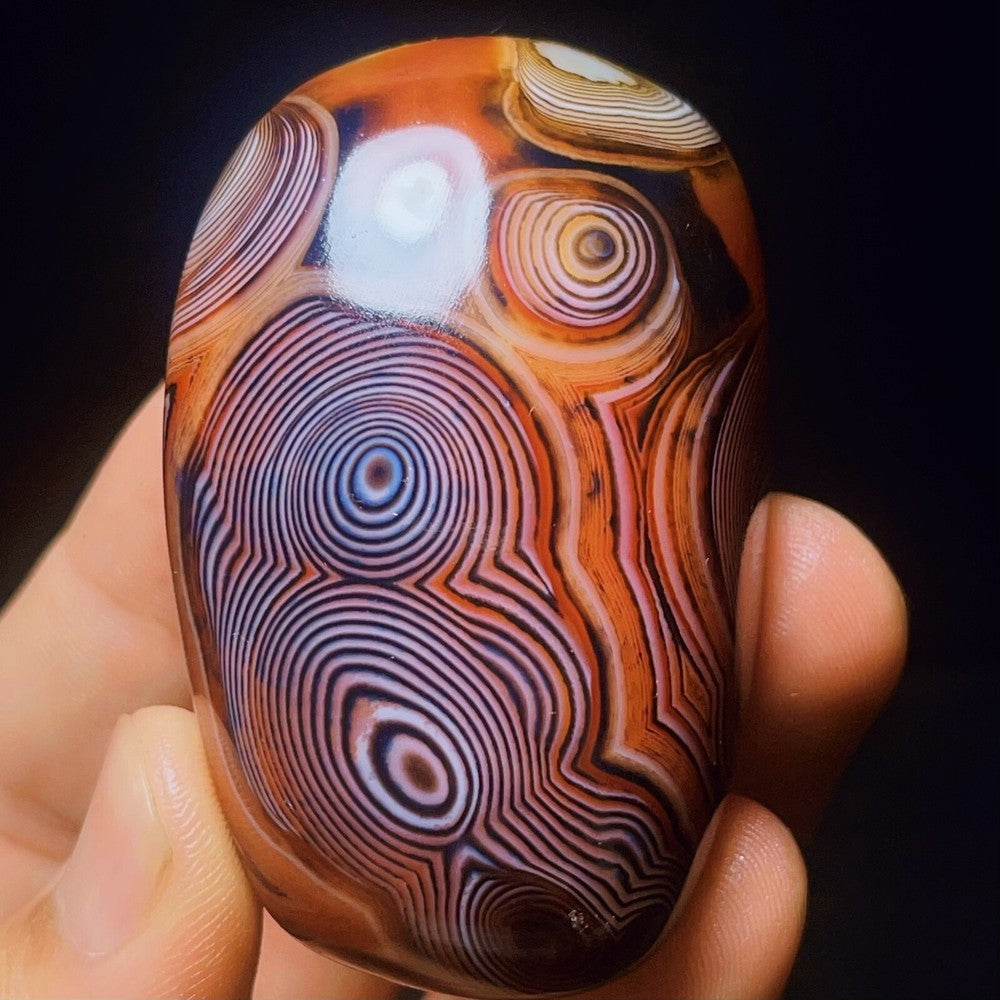 Natural Polished Silk Banded Agate Lace Agate Crystal Madagascar