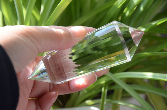 Baguette de style Vogel en cristal de quartz transparent à 32 faces de haute altitude tibétaine 4,01''