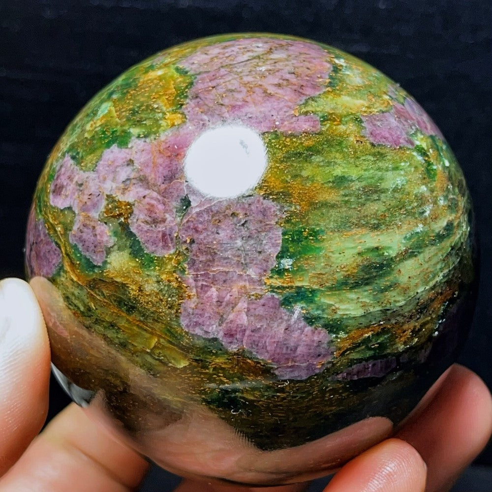 793G Natural Polished Grandmother Green Ruby Crystal Ball Healing
