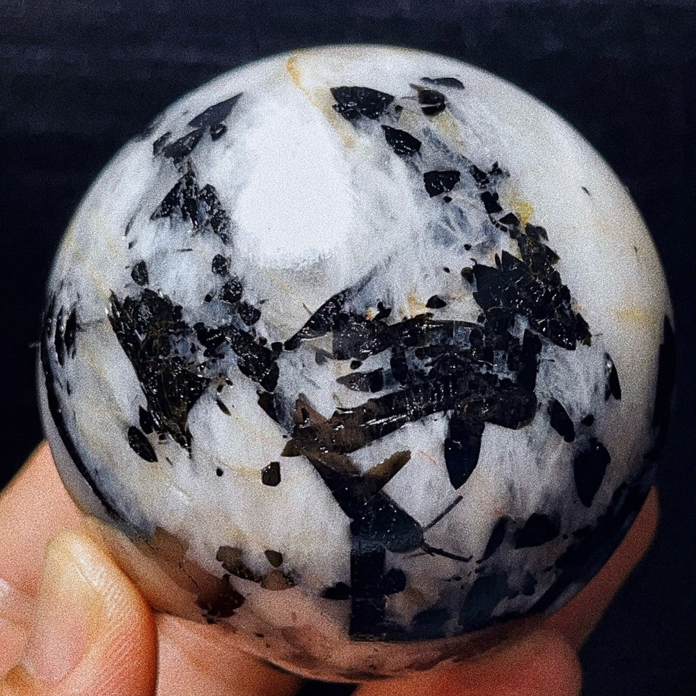 509G Natural Black tourmaline Ball Agate Crystal Ball Healing