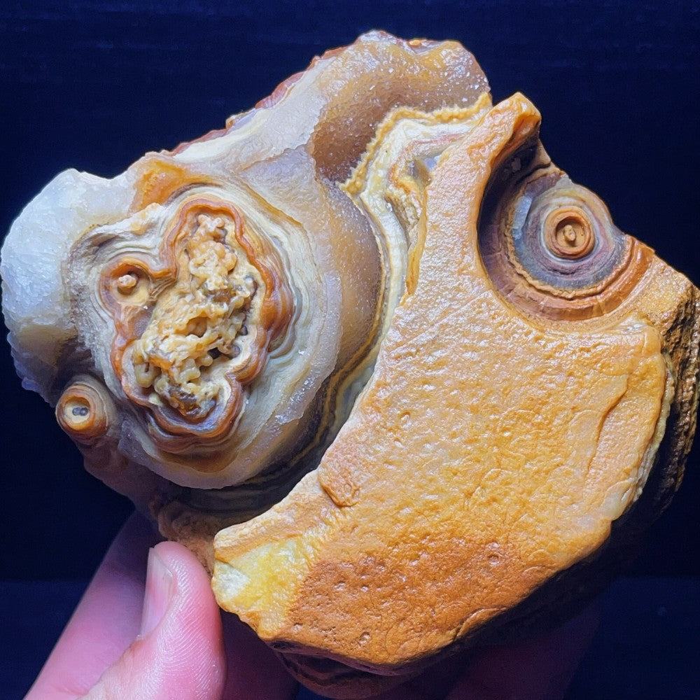 1051G Natural Gobi Agate Eyes Agate Crystal Stone Madagascar