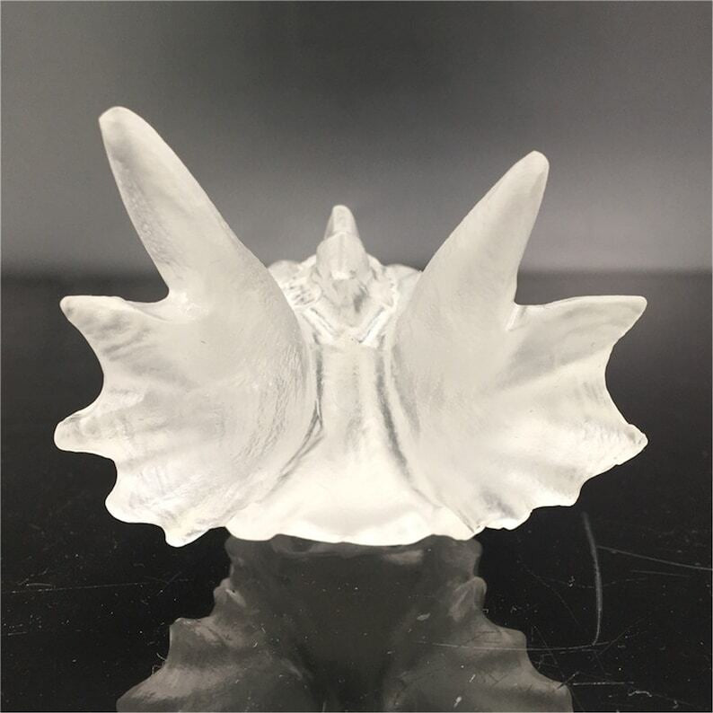 Spécimen de cristal de quartz dragon en pierre fondue transparente sculptée à la main, guérison Reiki 1 pièce