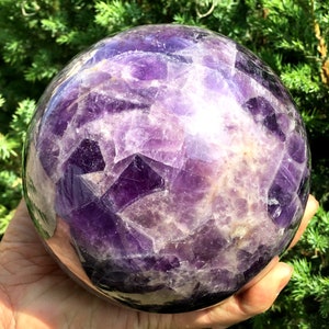 NaturalClear Amethyst Ball/Crystal sphere/Amethyst Sphere Feng Shui/Healing crystal
