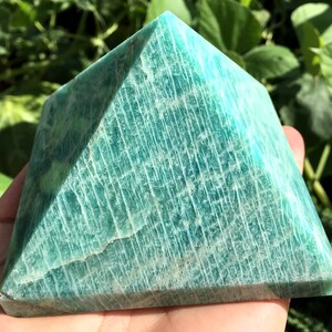 Natural amazon stone Pyramid pyramid/Quartz Pyramid/Chakra/Meditation/Energ