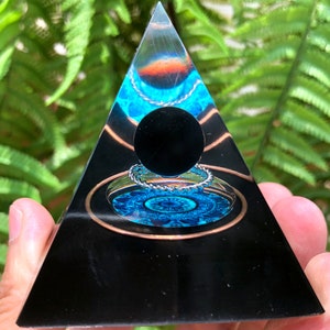 Fantasy magic obsidian Sphere Orgone/Crystal Pyramid Orgonite/Positive Energy Generator/Chakra Energy Healing/Gift