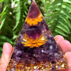 Fantasy magic amethyst Sphere Orgone/Crystal Pyramid Orgonite/Positive Energy Generator/Chakra Energy