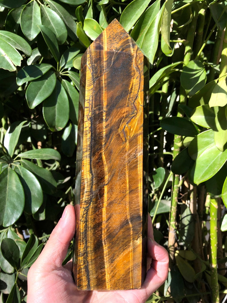 Large Natural Tiger Eye point/Quartz Pyramid/Chakra/Meditation/Energ