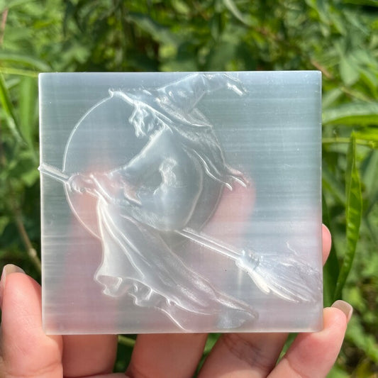 Natural Selenite Wizard,Halloween Wizard,Hand Carved,Halloween Decoration