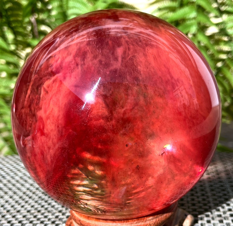 Clear Smelt Red quartz Sphere/Clear Smelt quartz Polished Meditation Stone