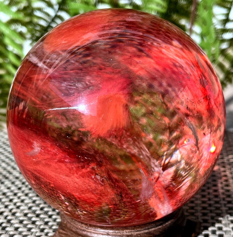 Clear Smelt Red quartz Sphere/Meditation Stone/Healing Stone/Reiki/Chakra