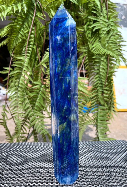 Clear Smelt blue quartz point/Clear Smelt quartz Polished