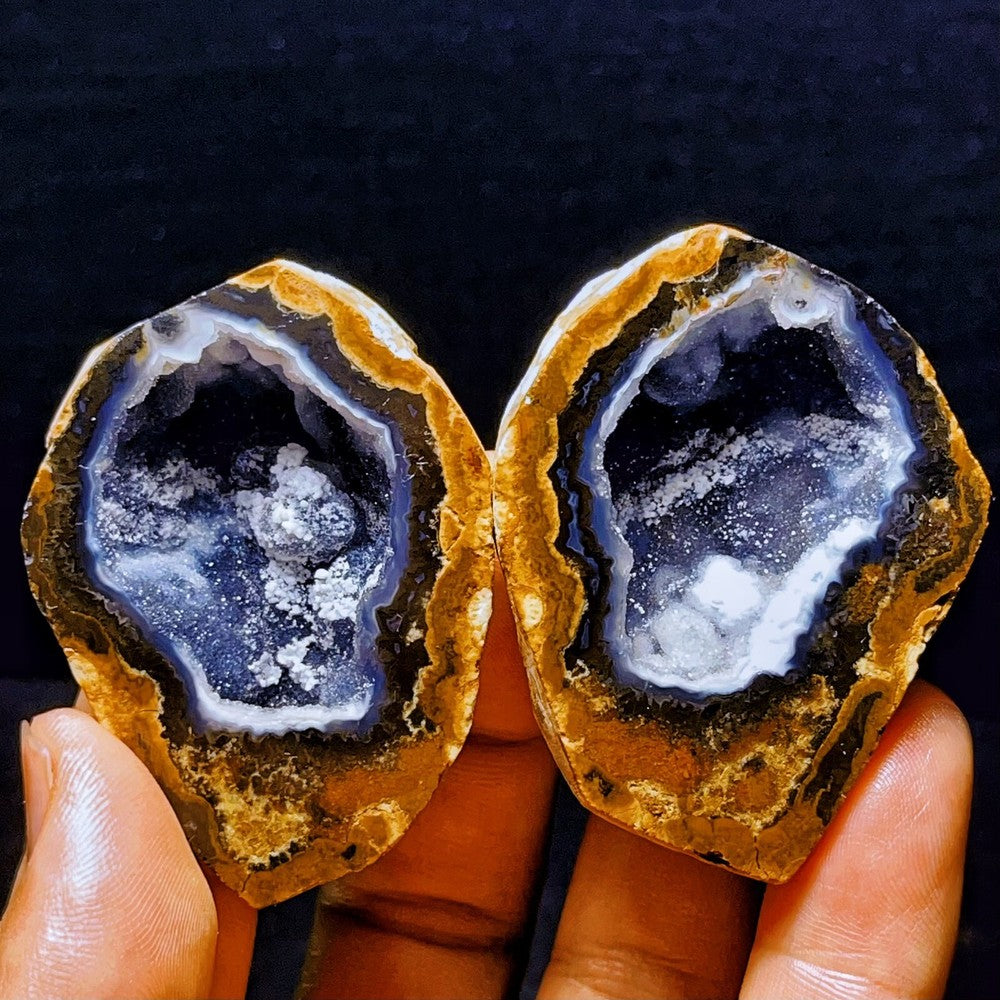A pair Rare Natural Inner Mongolia Gobi Eye Agate Geode Collection