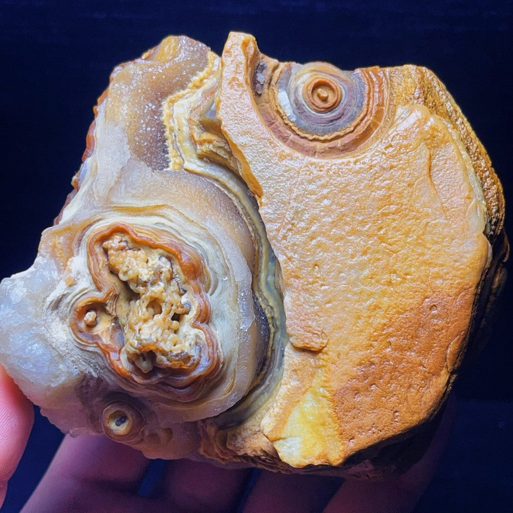 1051G Natural Gobi Agate Eyes Agate Crystal Stone Madagascar