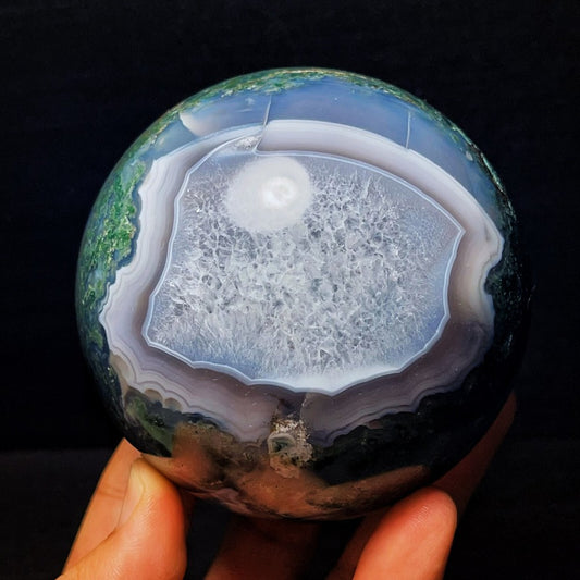 1118G Natural Polished Moss Agate Sphere Agate Crystal Ball Healing