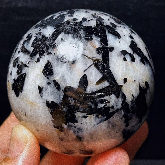 509G Natural Black tourmaline Ball Agate Crystal Ball Healing