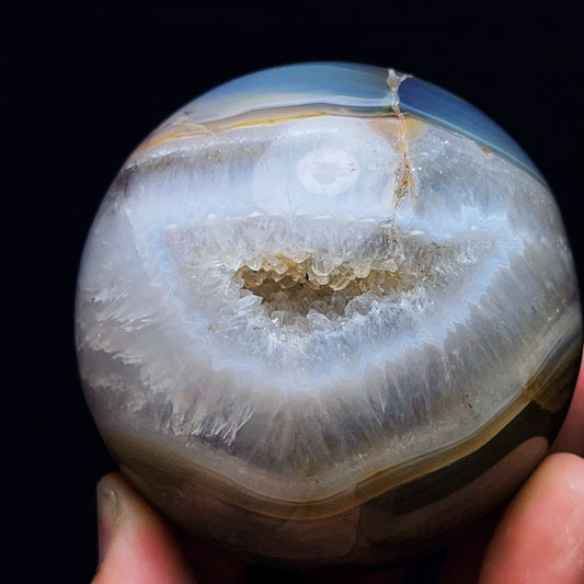 699G Natural Polished Agate Geode Sphere Ball Crystal Healing