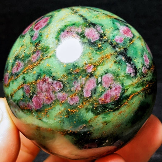 490G Natural Polished Grandmother Green Ruby Crystal Ball Healing