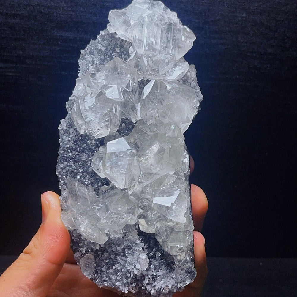 442G Natural White crystal quartz Mineral Crystal Stone Healing mineral specimen