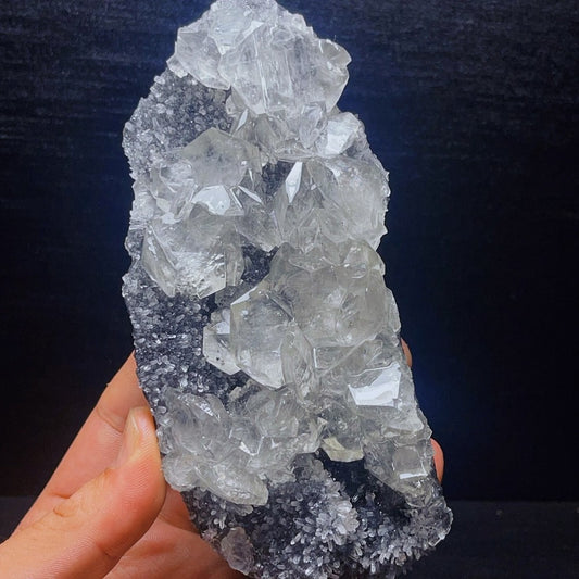 442G Natural White crystal quartz Mineral Crystal Stone Healing mineral specimen