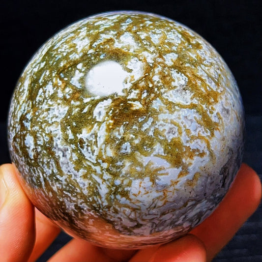 440G Natural Polished Moss Agate Sphere Agate Crystal Ball Healing