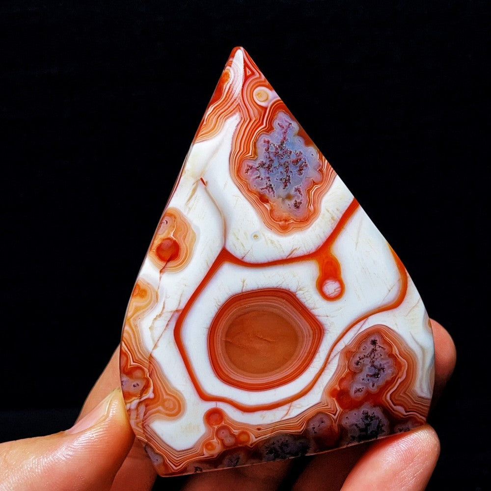 Natural Polished Silk Banded Agate Lace Agate Crystal Madagascar