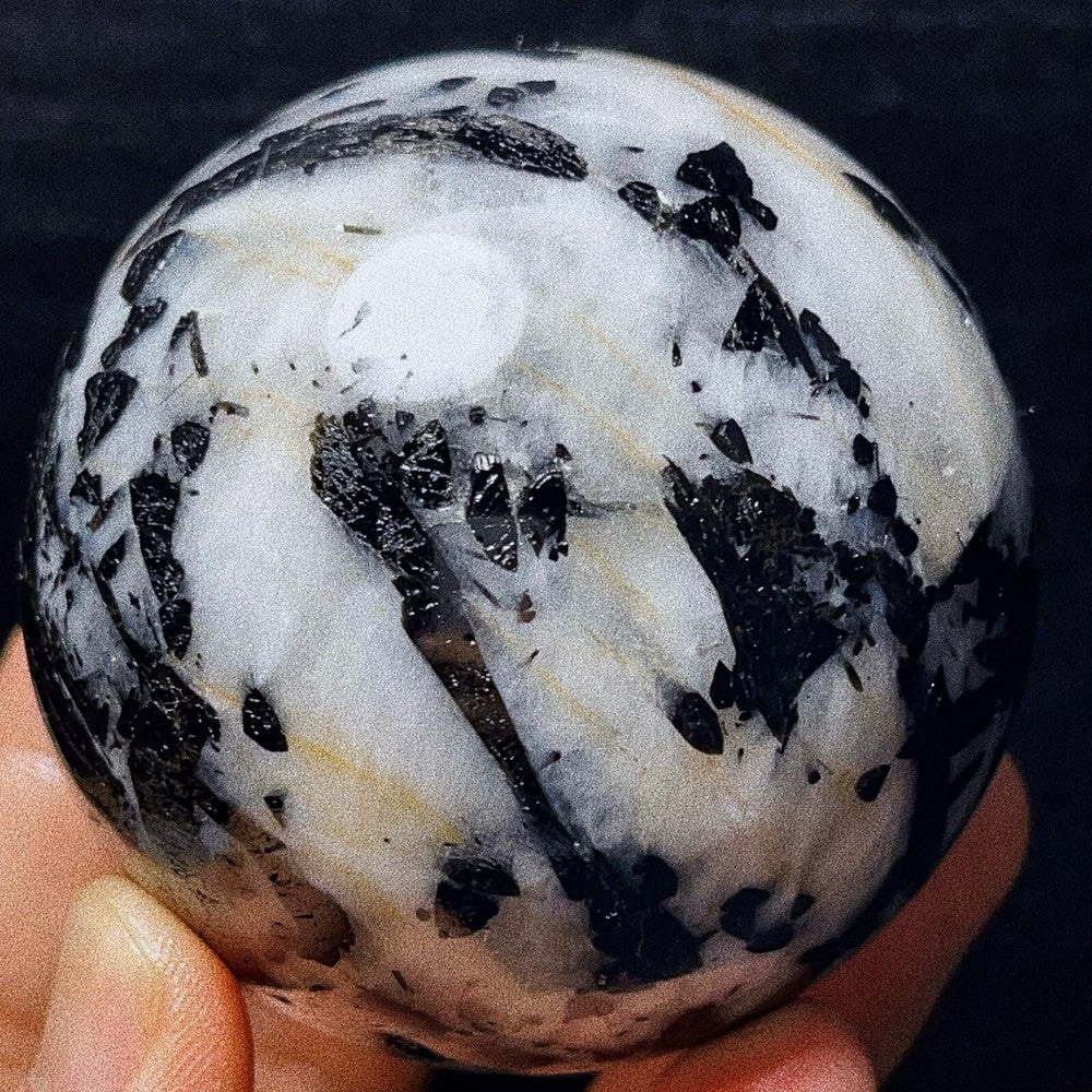 509G Natural Black tourmaline Ball Agate Crystal Ball Healing