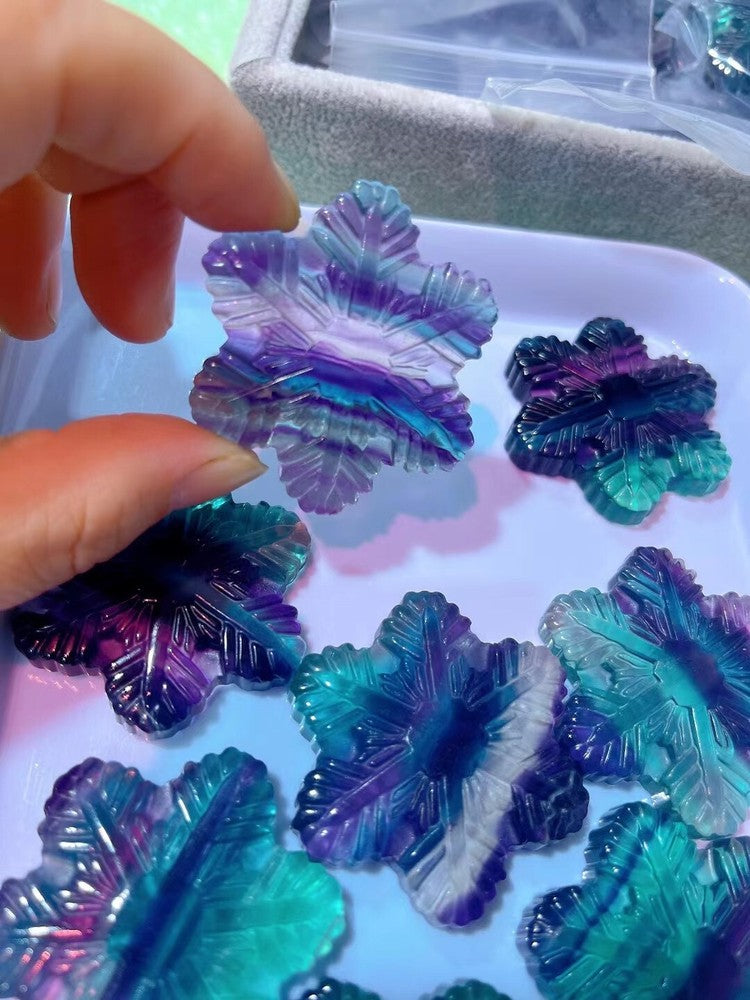 1PC Natural fluorite carved snowflake quartz crystal reiki healing Gem Gift