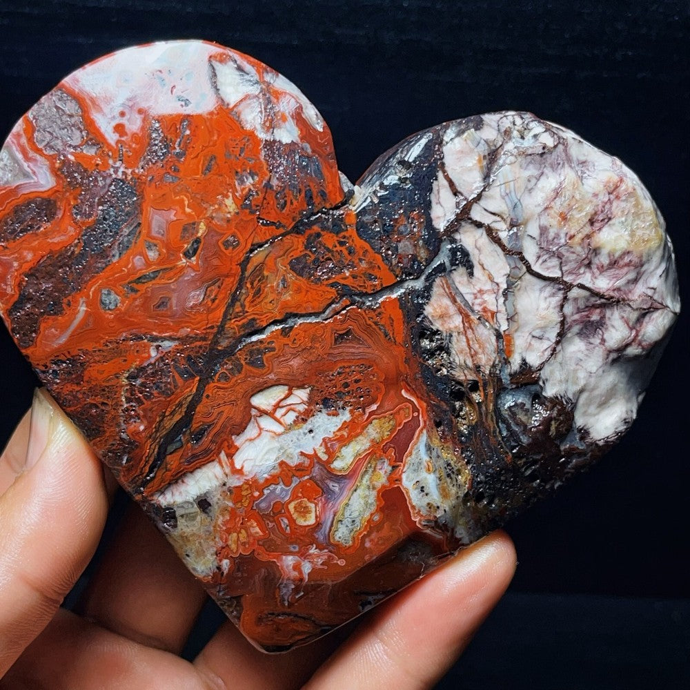 504G Natural Mexican agate heart-shaped Crystal Stone Healing