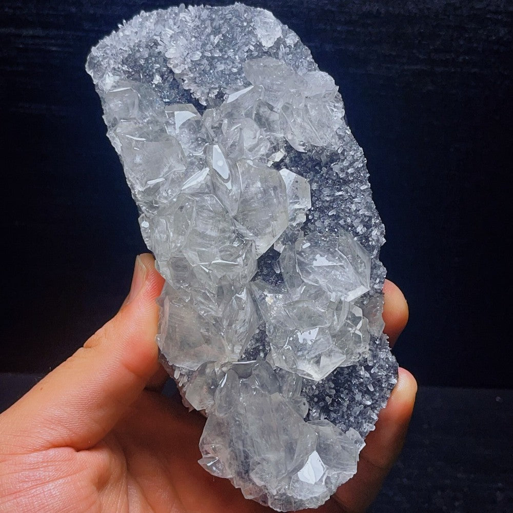 442G Natural White crystal quartz Mineral Crystal Stone Healing mineral specimen