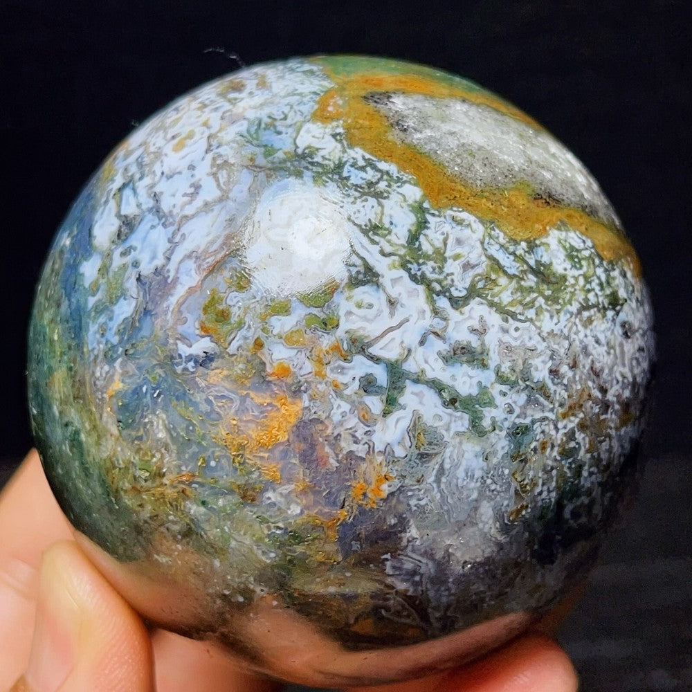 496G Natural Polished Moss Agate Sphere Agate Crystal Ball Healing