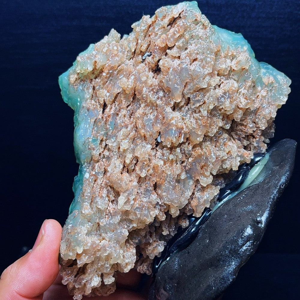 656G Natural China's Gobi Desert Agate Eyes Crystal Healing