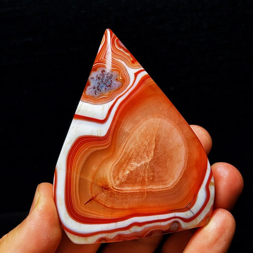 Natural Polished Silk Banded Agate Lace Agate Crystal Madagascar
