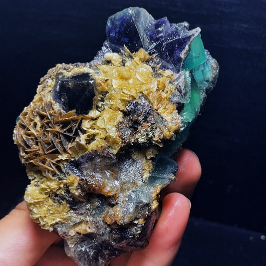Extremely Top Phantom Cubic Fluorite Copper ore symbiotic crystals Specimen