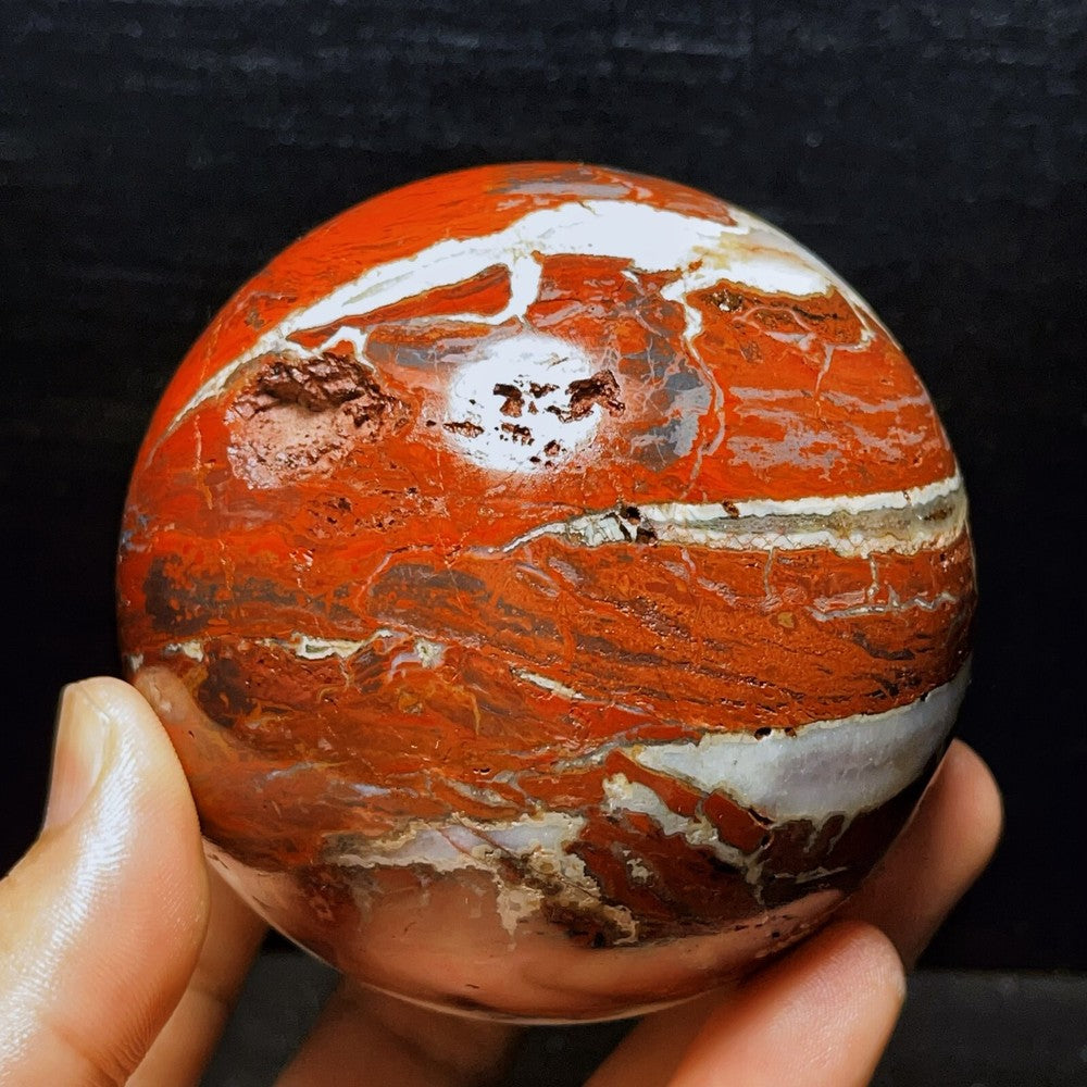 902G Natural Polished Warring States Red Agate Sphere Crystal Healing