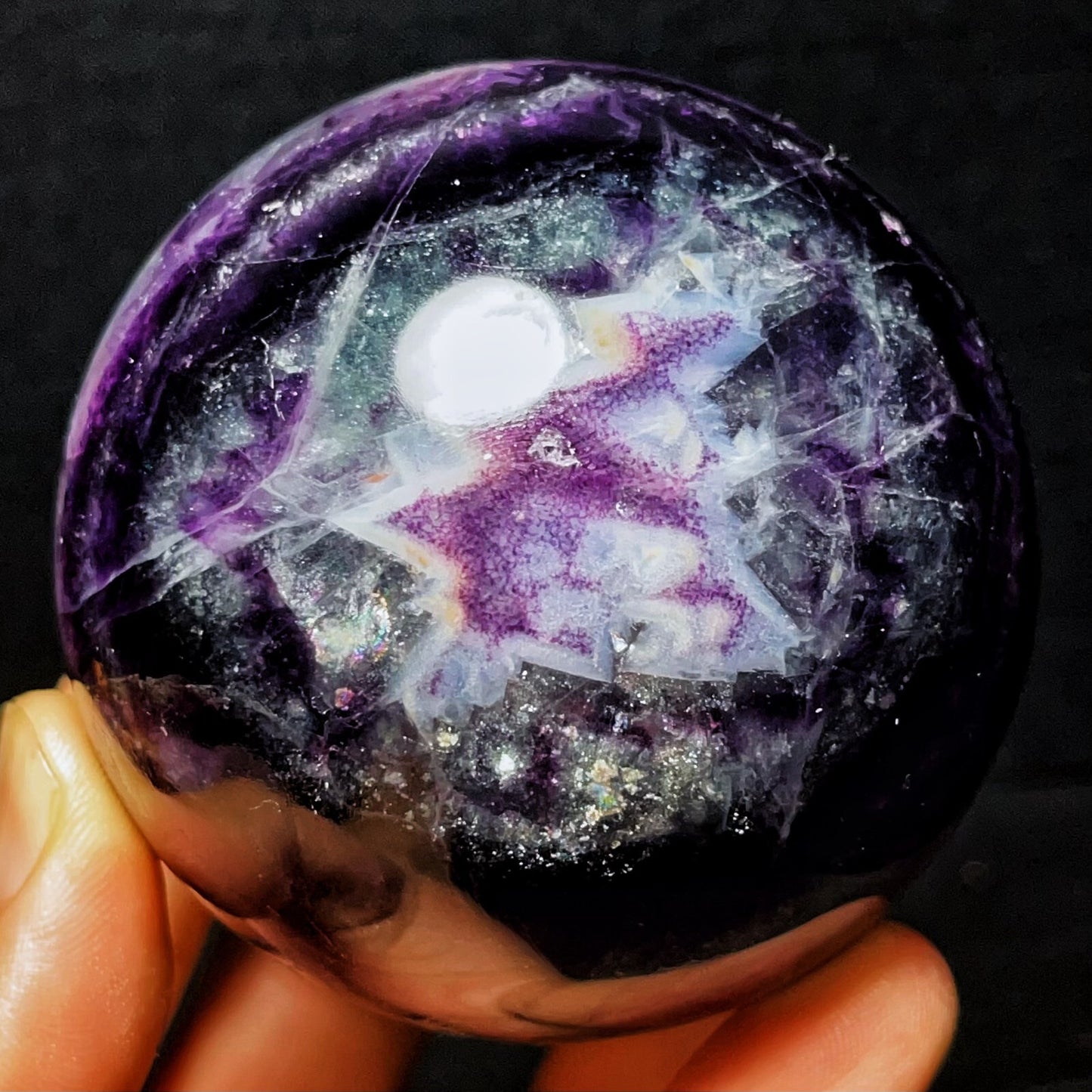 634G Natural Polished Green Purple Fluorite Sphere Ball Crystal Healing
