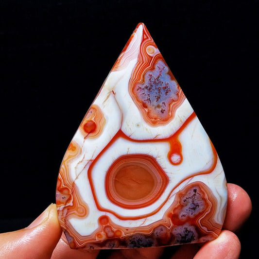 Natural Polished Silk Banded Agate Lace Agate Crystal Madagascar