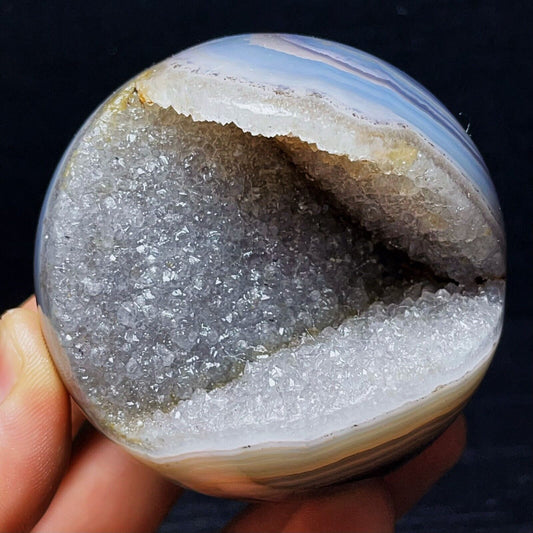 386G Natural Polished Agate Geode Sphere Ball Crystal Healing