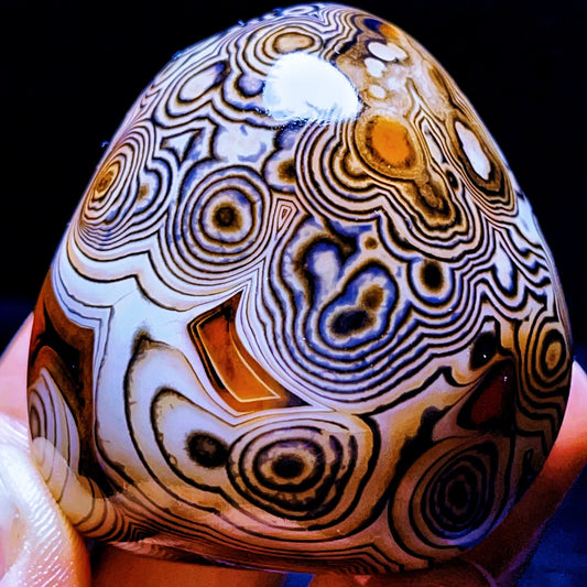 Natural Polished Silk Banded Agate Lace Agate Crystal Healing