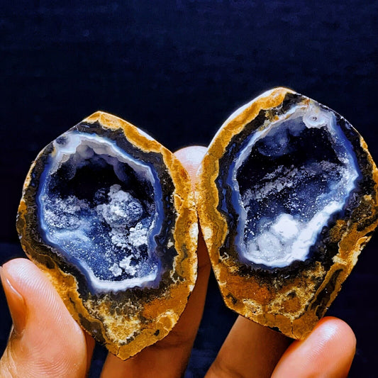A pair Rare Natural Inner Mongolia Gobi Eye Agate Geode Collection
